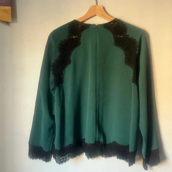 Tuckernuck Women’s Juniper Green Black Scalloped Lace Vail Blouse - Picture 4 of 7